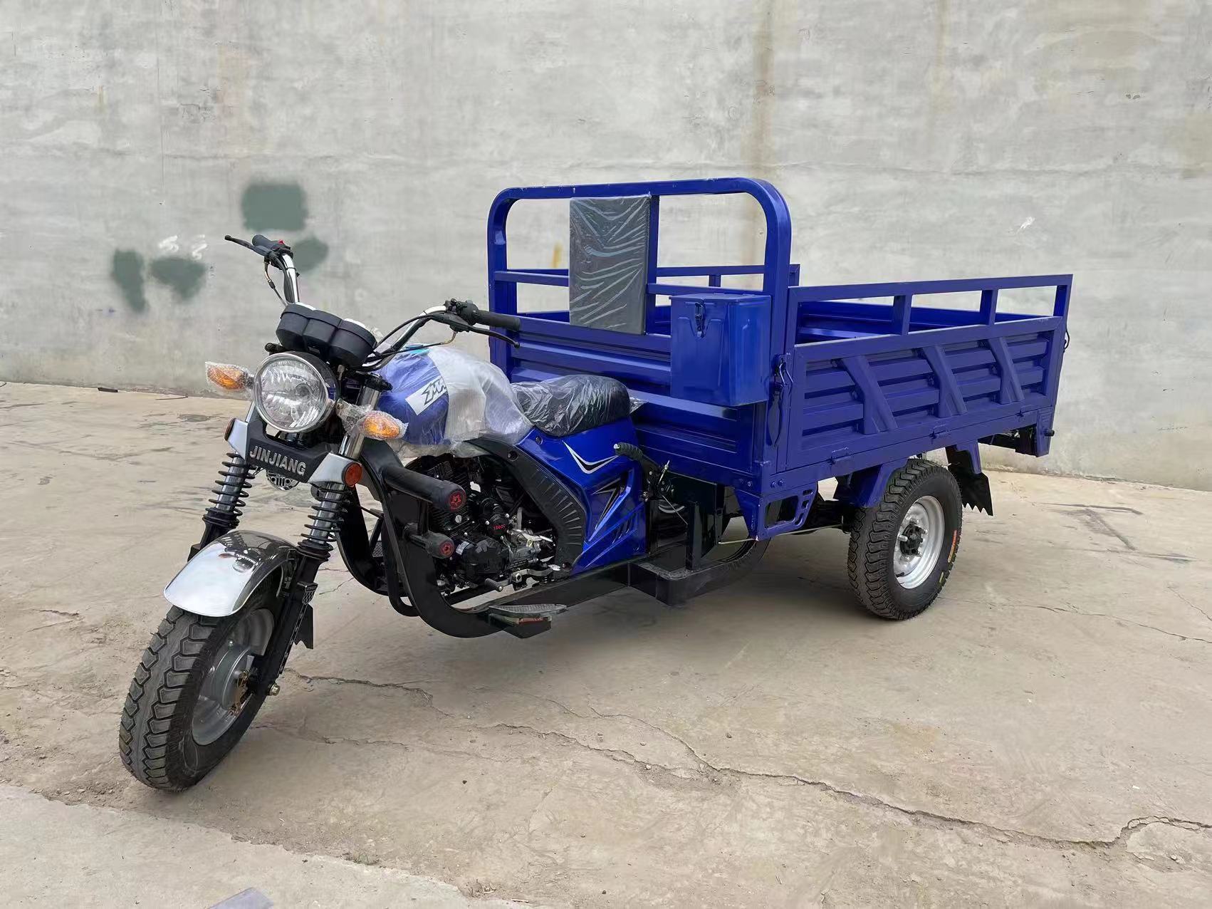 China Export Gasoline Agricultural Vehicle Three-Wheeled Freight Household Dump Truck Cargo Tricycle/Bicycle/Motorcycle
