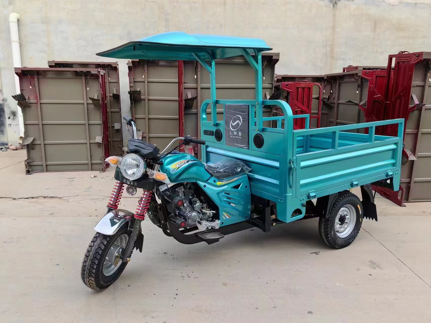 Manufacturers Supply Gasoline Motorized Tricycles 150cc 200cc Motorcycle Tricycle
