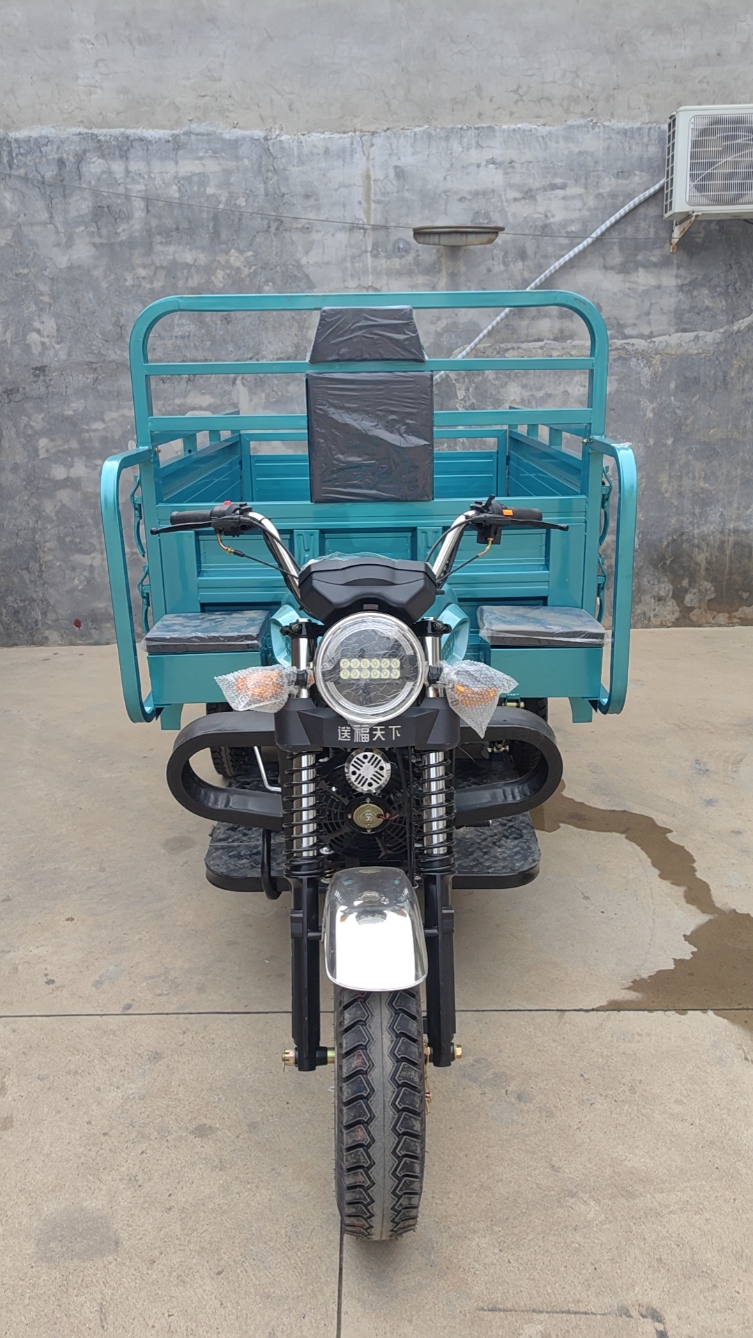 200cc air Cooled Engine Gas Motorized Cargo Truck with Open Dump Van for Goods Delivery Petrol Gasoline Tricycle Three Wheels