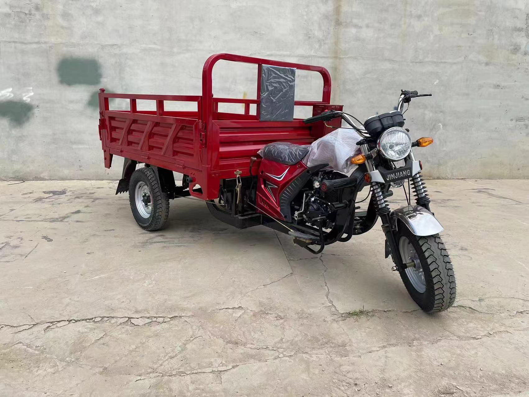 China Export Gasoline Agricultural Vehicle Three-Wheeled Freight Household Dump Truck Cargo Tricycle/Bicycle/Motorcycle