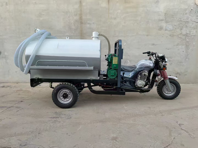 Most Useful Good Water tank Tricycle with Big Capacity Water tank