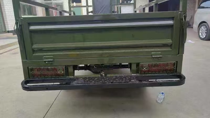 200 CC Fuel Cargo Tricycle Water Cooled Farming Gasoline Motorcycle Tricycle with Carriage