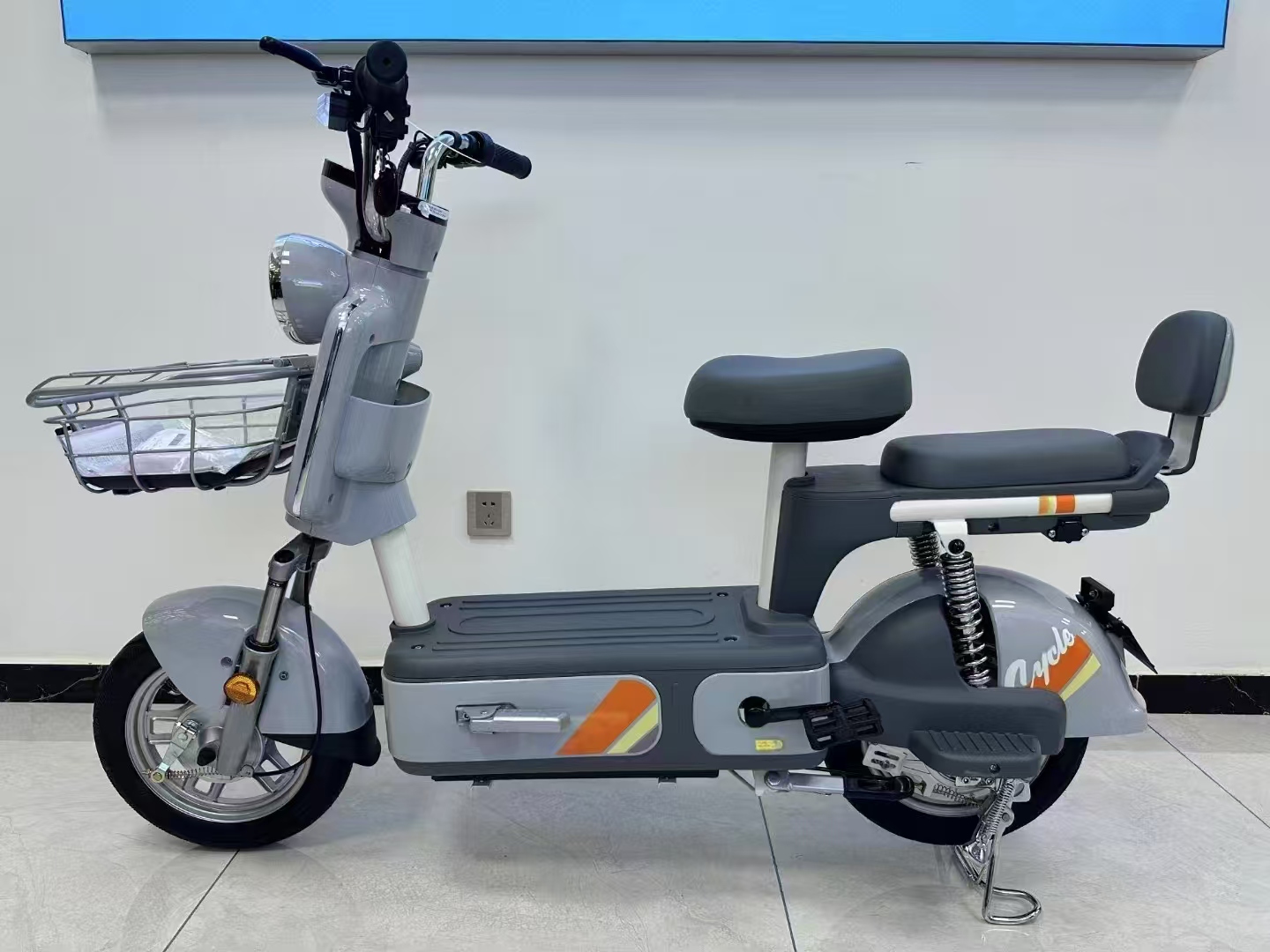 China Electric Bicycle China Cheap Ebike Electric Bikes Lead-acid Electrica City Bicycle Bike for Adults